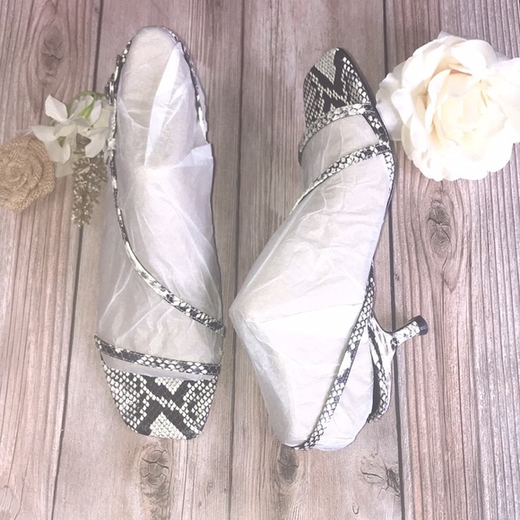 Marc FIsher Snakeskin Leather Sandals 8.5M - Picture 3 of 8